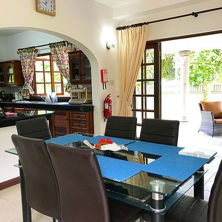 Villa Saint Sauveur Baie Sainte Anne エクステリア 写真