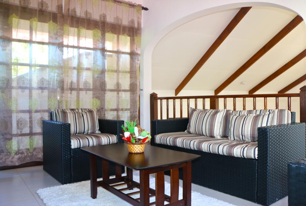 Villa Saint Sauveur Baie Sainte Anne エクステリア 写真