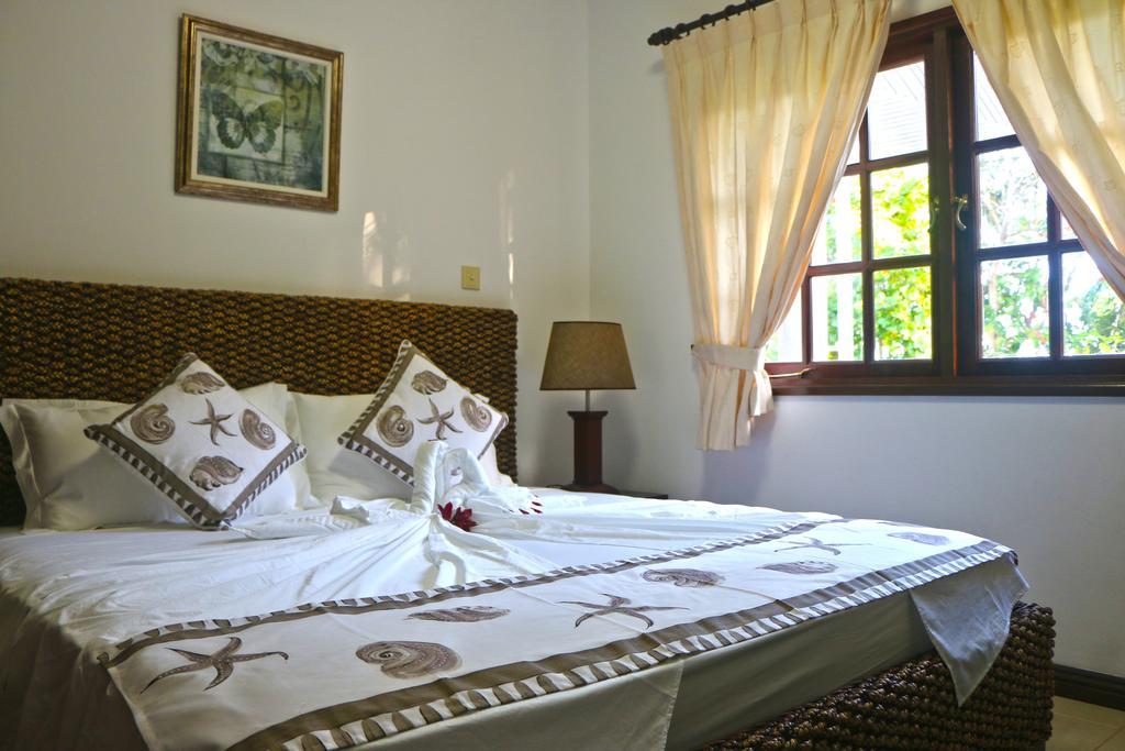 Villa Saint Sauveur Baie Sainte Anne エクステリア 写真
