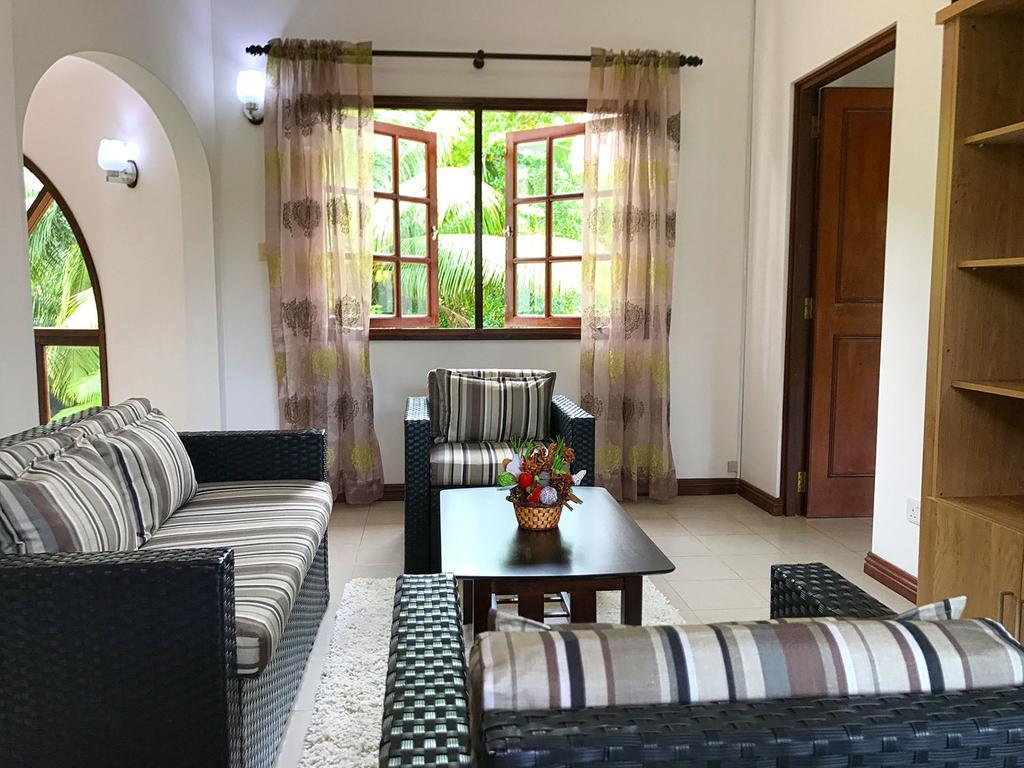 Villa Saint Sauveur Baie Sainte Anne エクステリア 写真